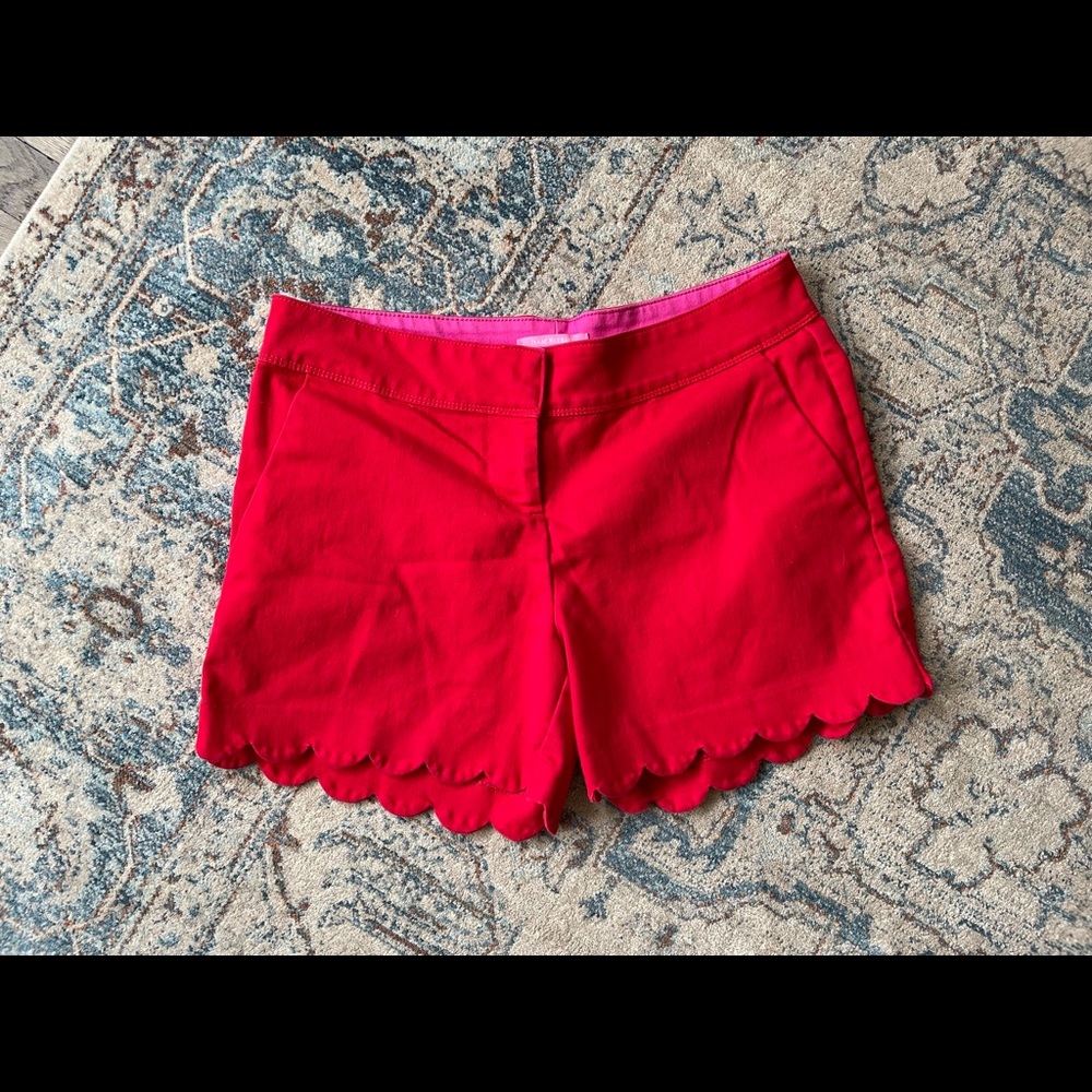 Isaac Mizarahi Red Scallop Edge Shorts size 4